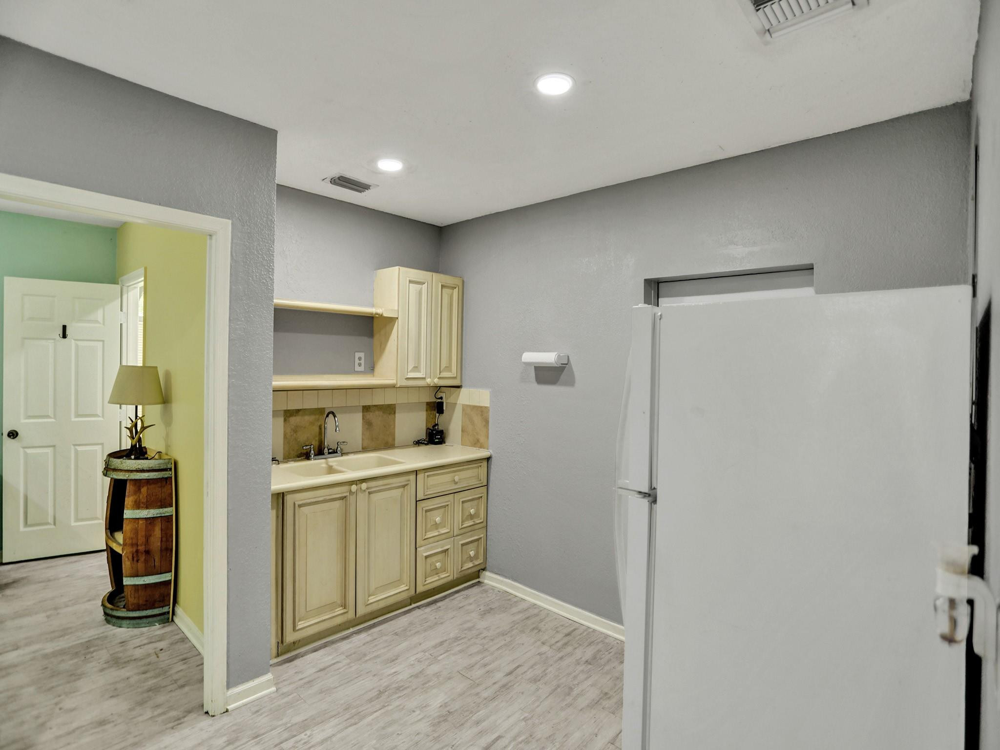 Acreage & Unrec - Residential