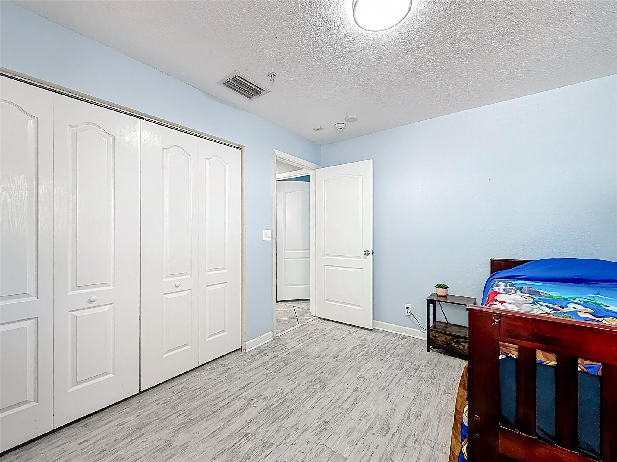 Acreage & Unrec - Residential