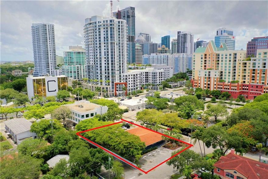 RMM25 ZONING, IDEAL FOR MIX USE, RESIDENTIAL AND OR REDEVELOPMENT. RARE OPPORTUNITY TO PURCHASE IN DOWNTOWN FORT LAUDERDALE HIGHLY VISIBLE CORNER LOCATION, ONE BLK FROM US1 AND BROWARD BLVD AND CLOSE TO LAS OLAS, RETAIL, SHOPPING, AND MANY RESTAURANTS & HOTELS. 3,879 SQUARE FOOT BUILDING ON OVER OF A QUARTER ACRE LOT/ 12,960 SQUARE FEET WITH INGRESS/EGRESS FROM BOTH 8 AVE AND 1 ST. THIS HIGHLY GRADED BLDG OFFERS 3 ENTRANCES W/ 3 HANDICAP RAMPS FOR EASY ACCESS, RECEPTION AREA, INDIVIDUAL OFFICES, THERAPY ROOMS, 3 FULL BATHROOMS, 2 CEN AC, 2 ELECTIC METERS. AND PARKING W/20 DESIGNATED PARKING SPOTS. CURRENTLY A CHIROPTACTIC OFFICE, FORMERLY A DENTIST OFFICE W/PLUMBING THROUGH OUT ALONG WITH PROFFESSIONAL SUITES WITH FRONT, BACK AND SIDE ENTRANES. CERTIFIED 40 YEAR INSPECTION.