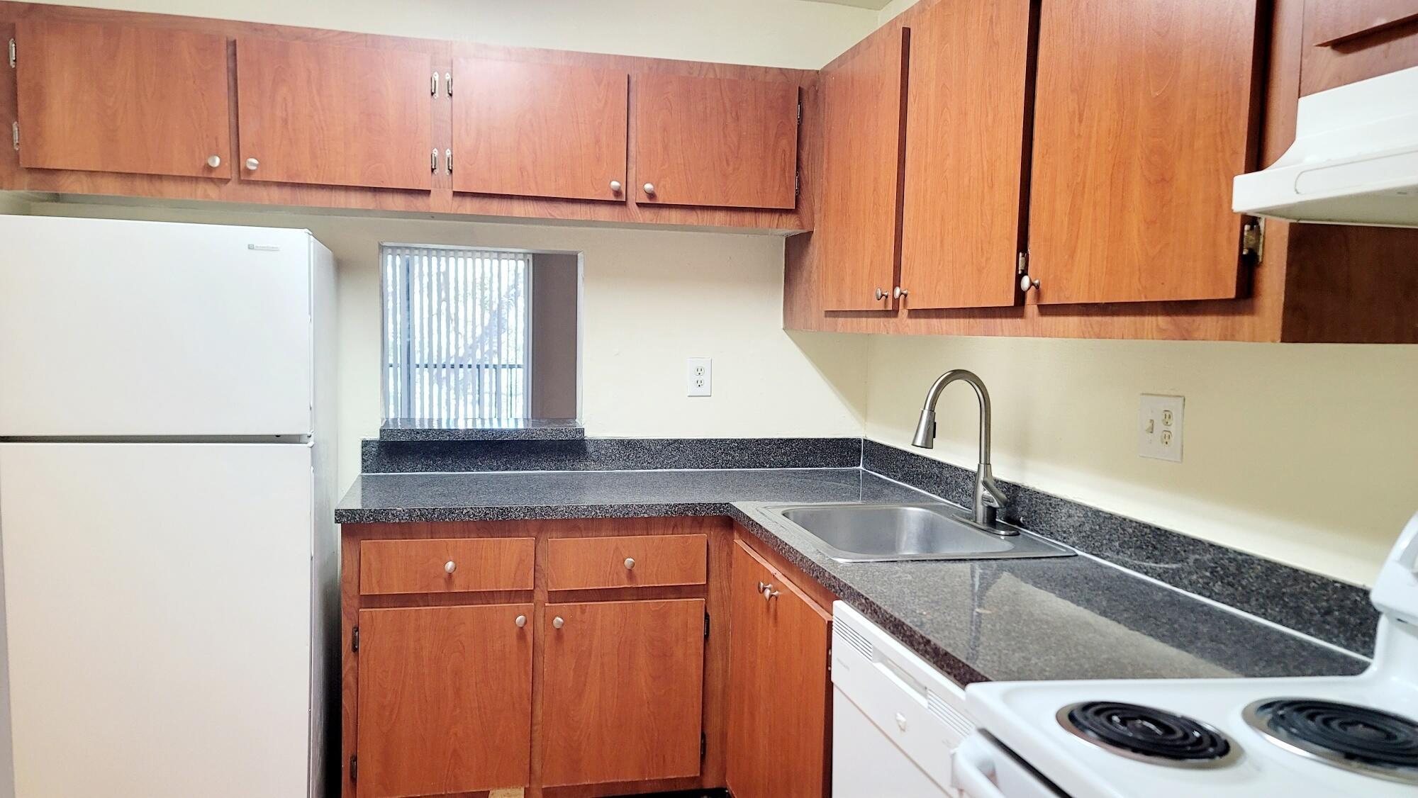 VERSAILLES GARDENS CONDO - Residential Lease