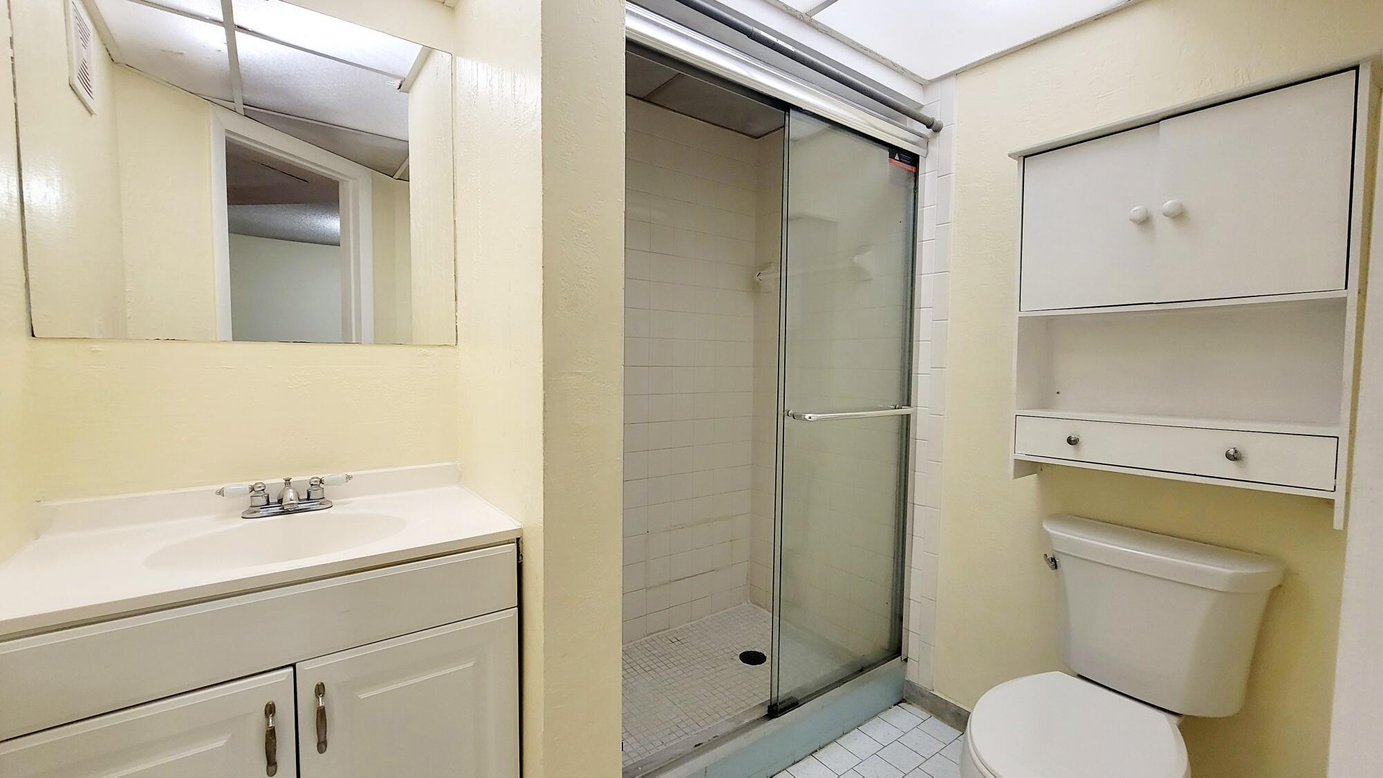 VERSAILLES GARDENS CONDO - Residential Lease