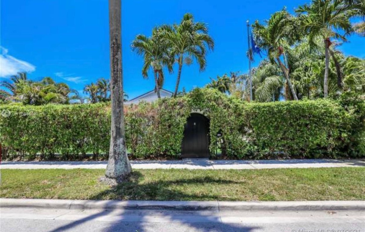 Hollywood 1-21 B - Residential