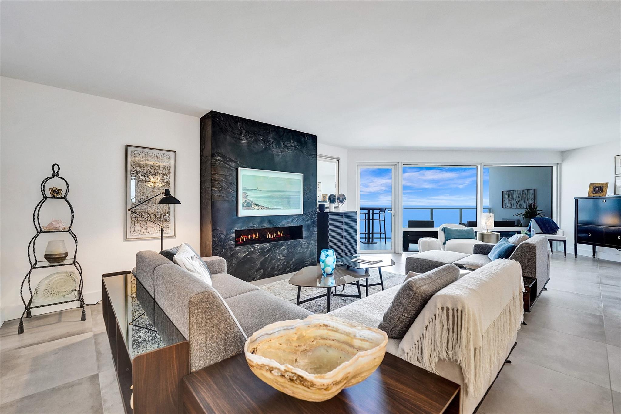 3900 N Ocean Dr 12B