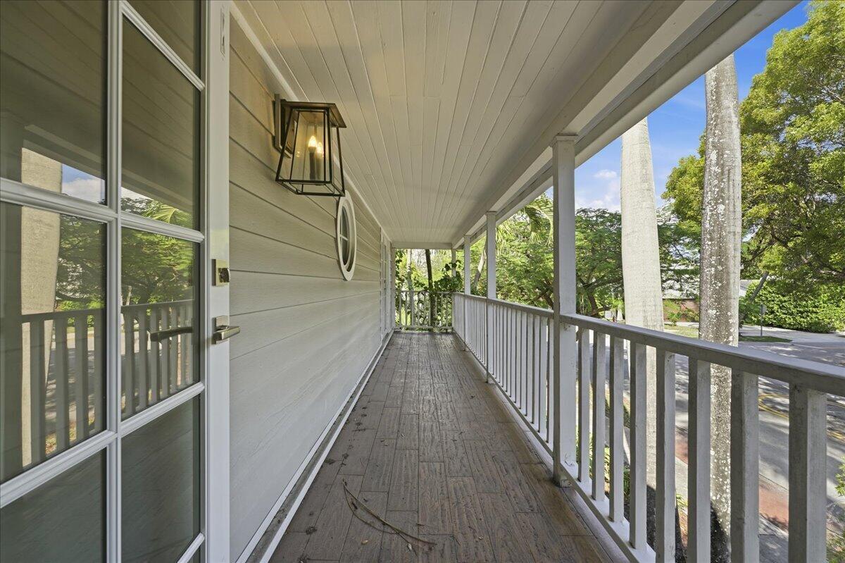 Las Olas Park Corr 6-12 B - Residential Lease