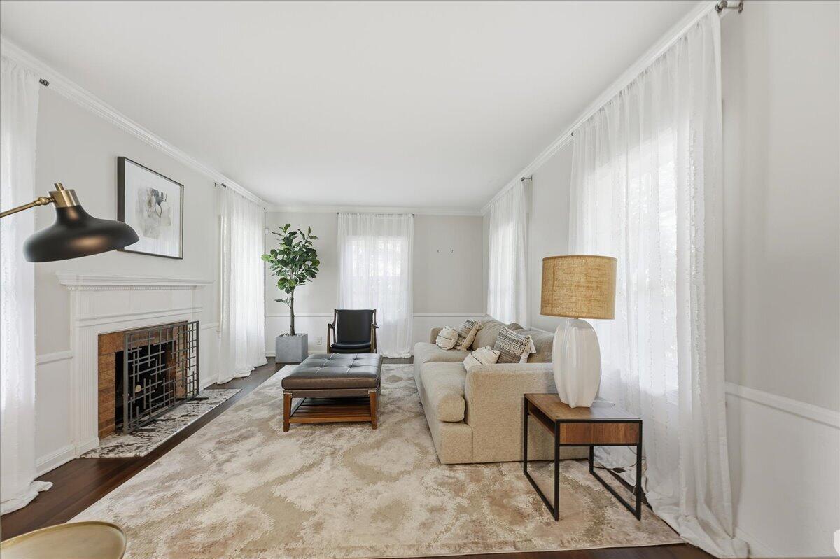 Las Olas Park Corr 6-12 B - Residential Lease