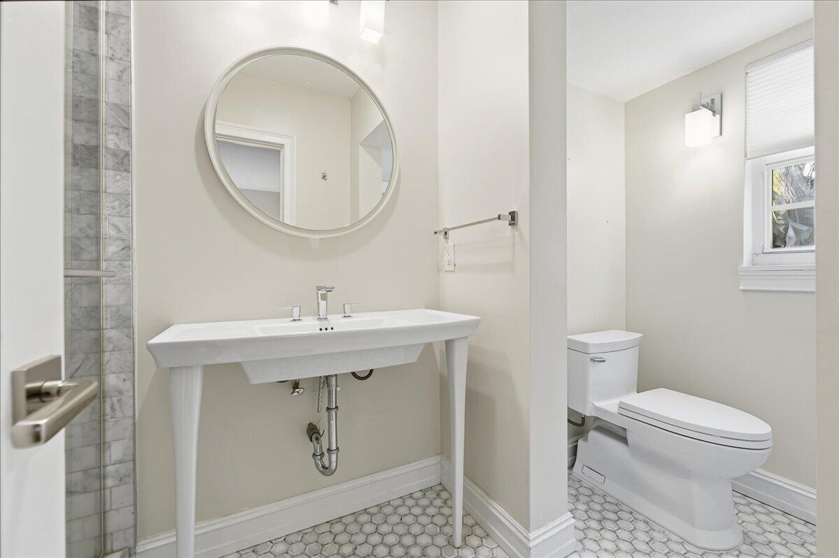 Las Olas Park Corr 6-12 B - Residential Lease