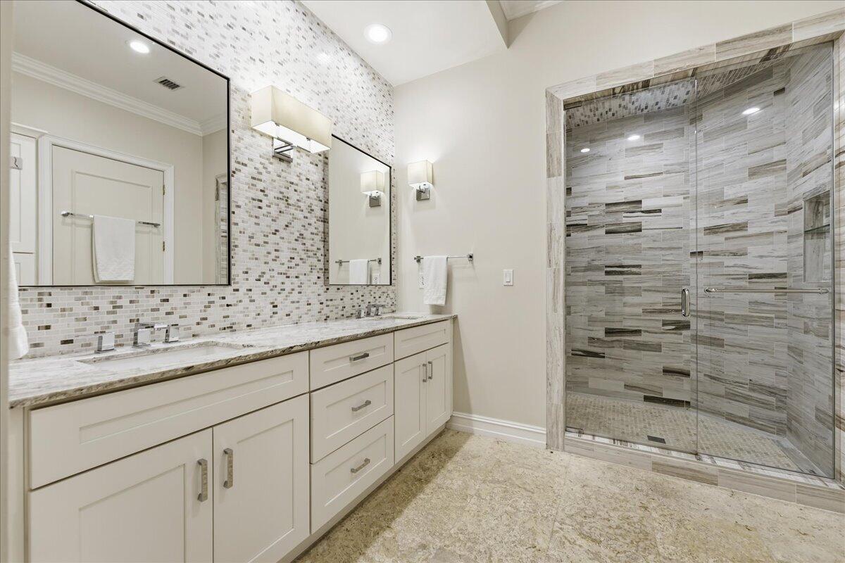 Las Olas Park Corr 6-12 B - Residential Lease