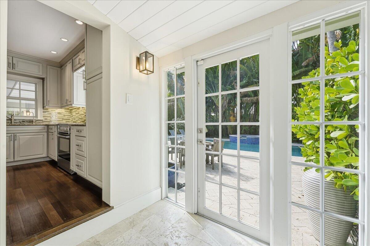 Las Olas Park Corr 6-12 B - Residential Lease