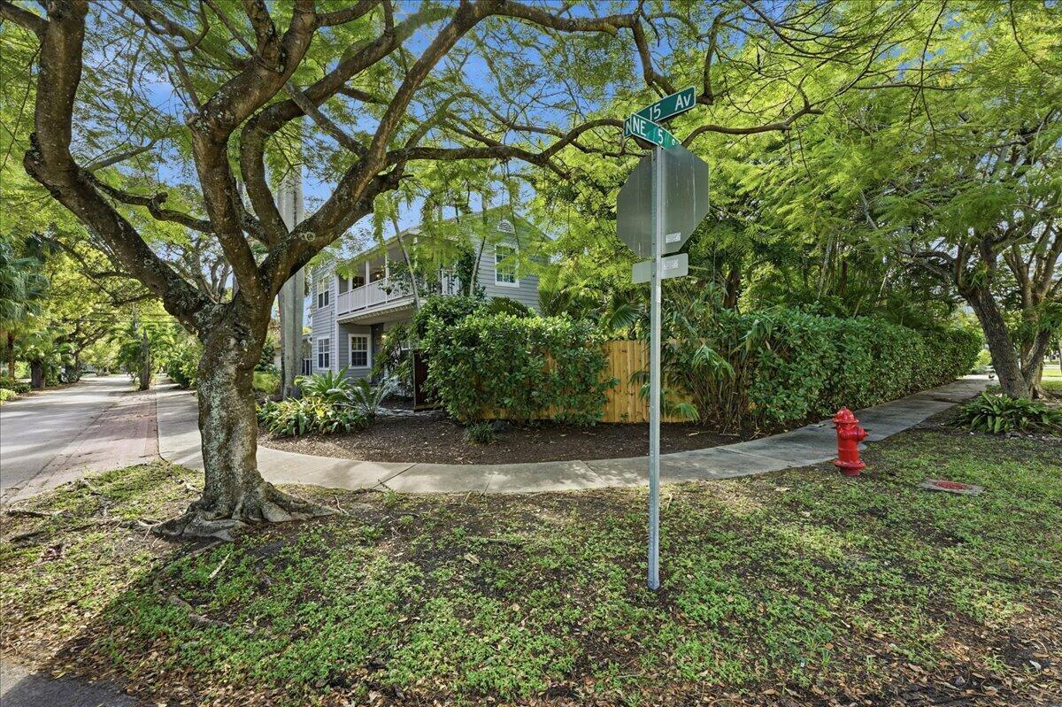 Las Olas Park Corr 6-12 B - Residential Lease