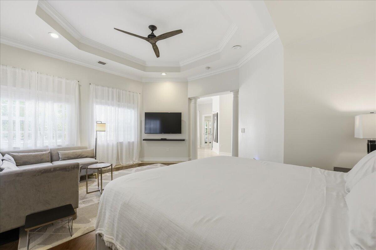 Las Olas Park Corr 6-12 B - Residential Lease