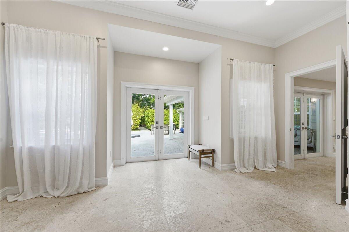 Las Olas Park Corr 6-12 B - Residential Lease