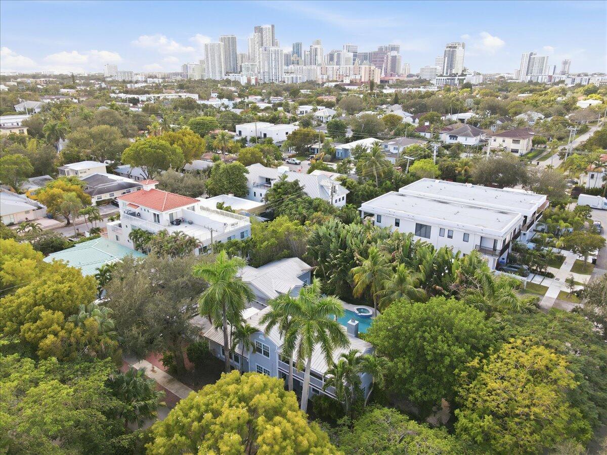 Las Olas Park Corr 6-12 B - Residential Lease