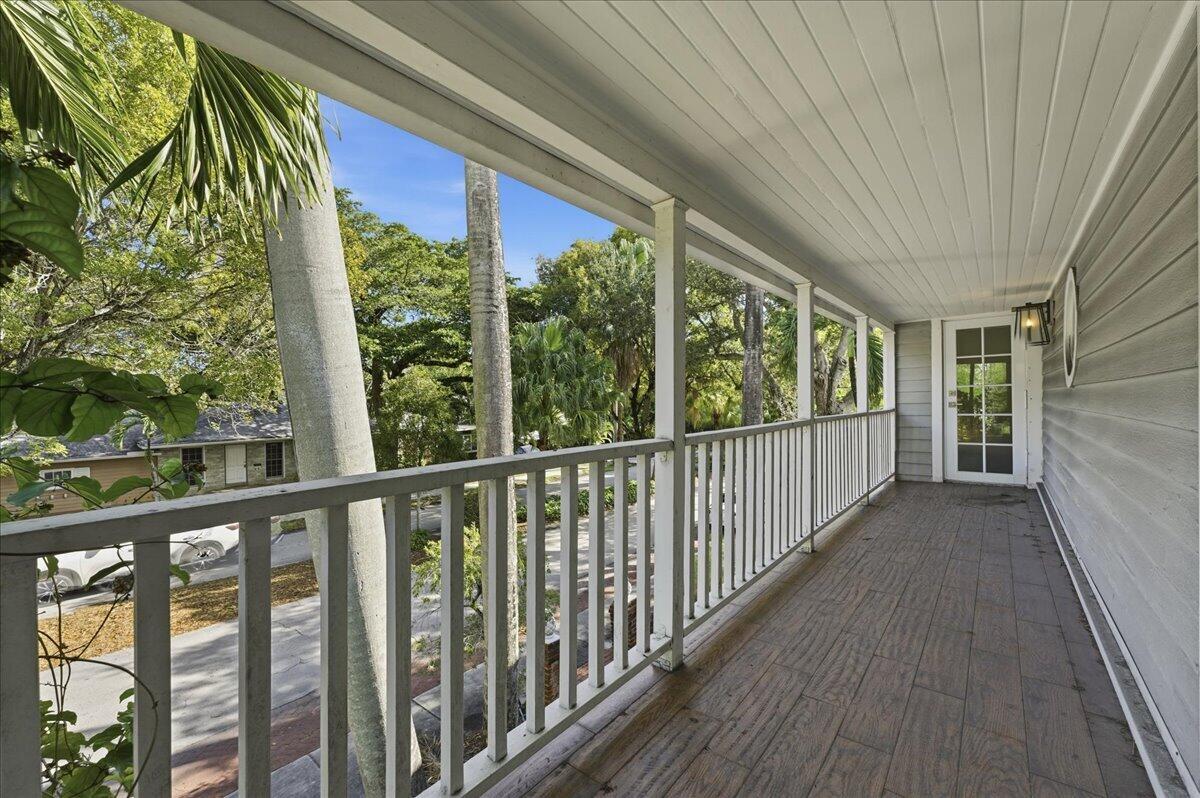 Las Olas Park Corr 6-12 B - Residential Lease