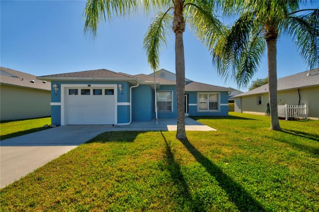 Photo of 401 European Ln, Fort Pierce, FL 34982 (MLS # F10265974)
