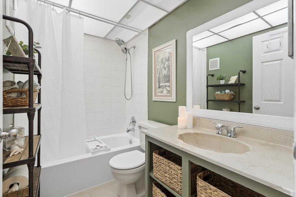 CYPRESS CHASE NORTH NO 3 CONDO - Residential