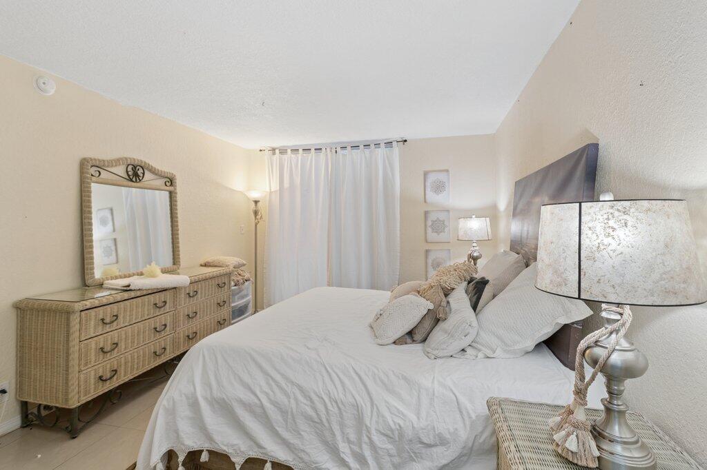 CYPRESS CHASE NORTH NO 3 CONDO - Residential