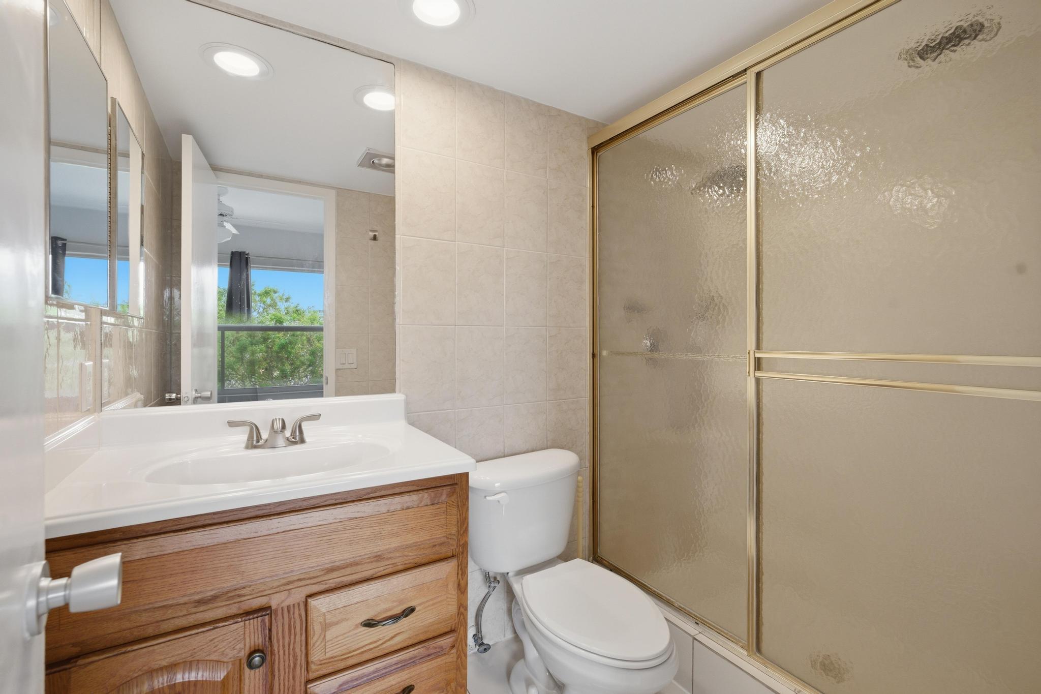 NO 7 PALM-AIRE COUNTRY CLUB - Residential Lease