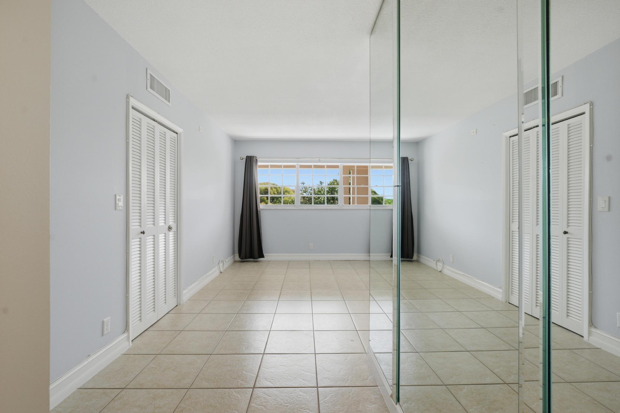 NO 7 PALM-AIRE COUNTRY CLUB - Residential Lease