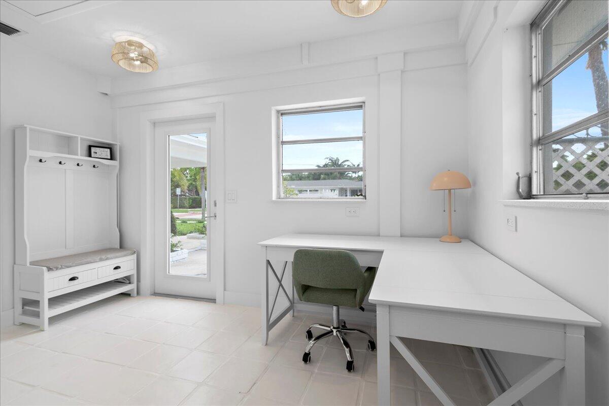 COLLEGE PARK ADD 7 - Residential Lease