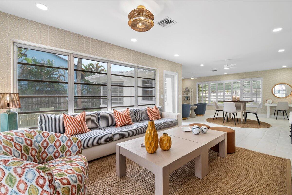 COLLEGE PARK ADD 7 - Residential Lease