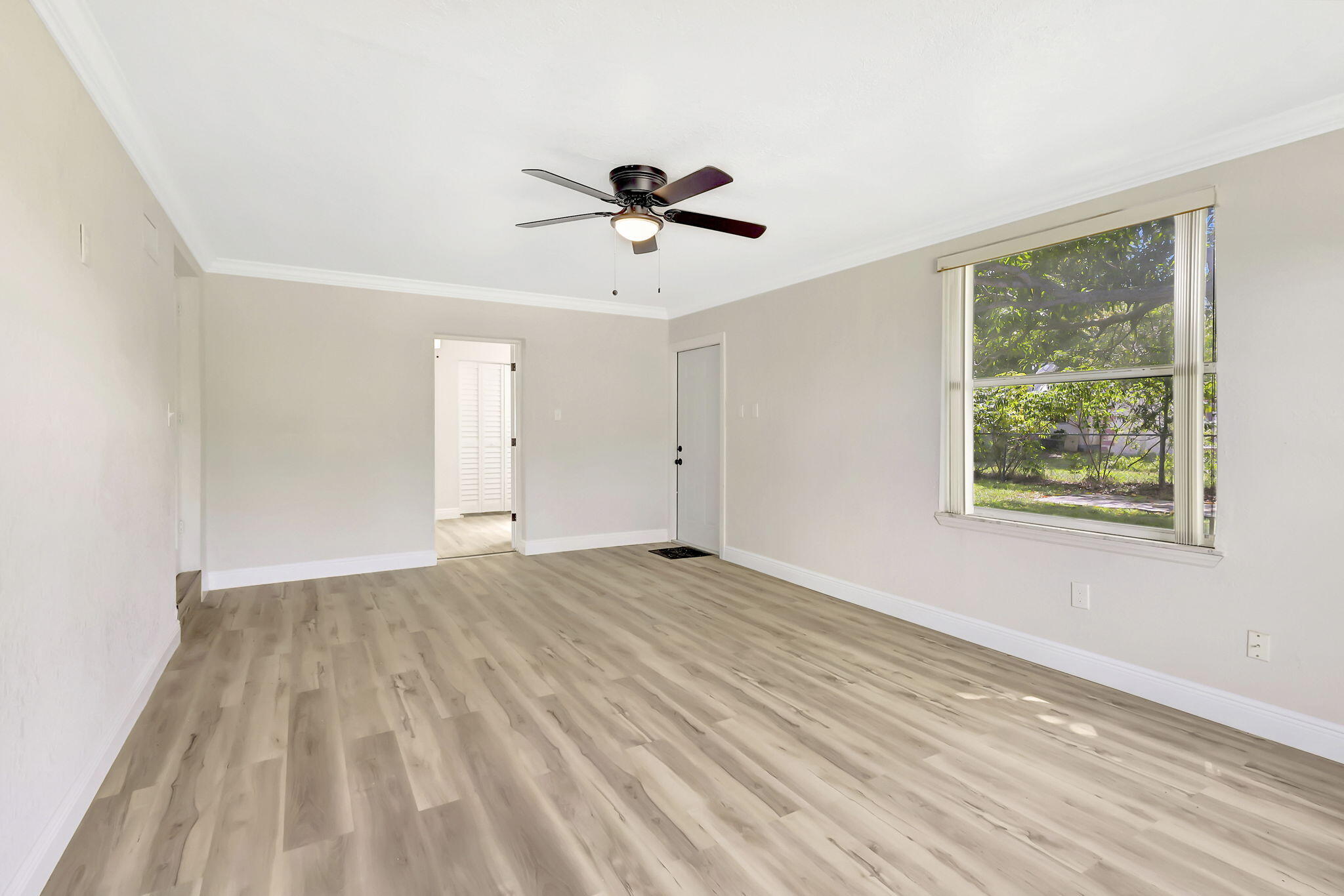 SUNLAND GARDENS - Residential Lease