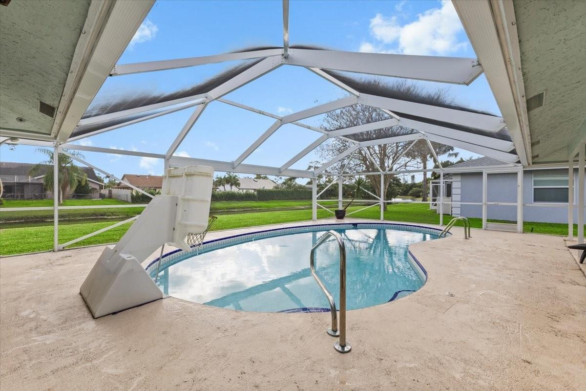 Sugar Pond Manor Wellingt - Residential