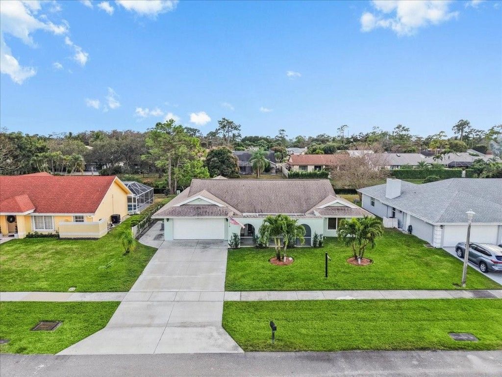 Photo of 13812 Columbine Avenue, Wellington, FL 33414 (MLS # F10543247)