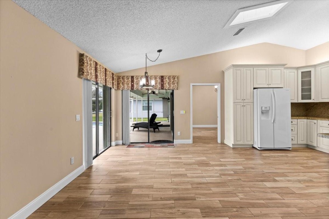 Sugar Pond Manor Wellingt - Residential