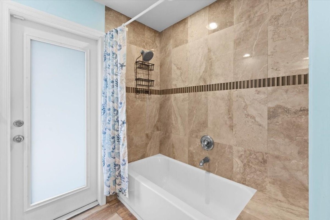 Sugar Pond Manor Wellingt - Residential