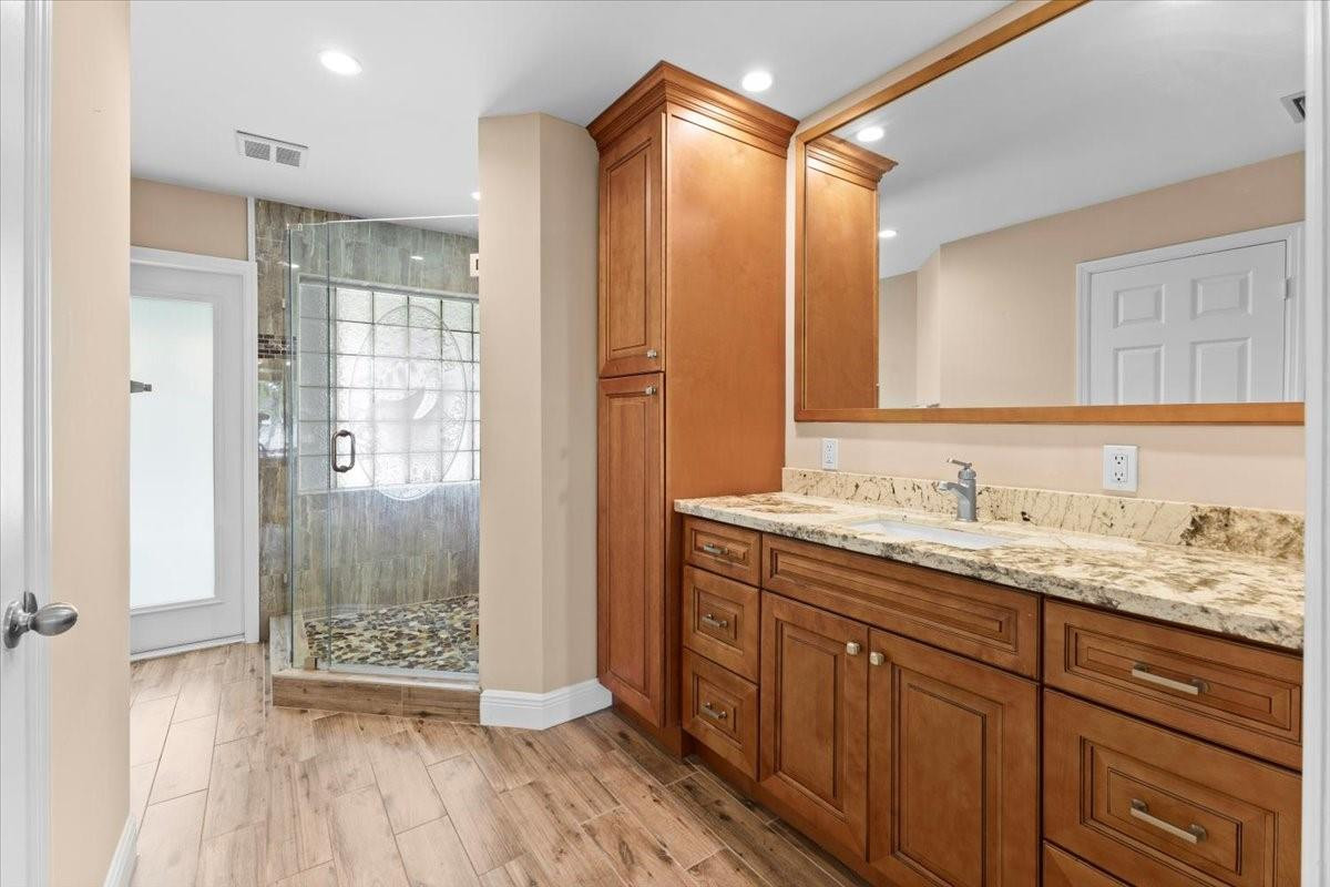 Sugar Pond Manor Wellingt - Residential