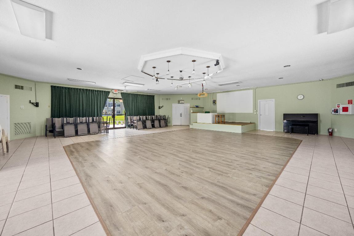 JONQUIL GARDENS - Residential