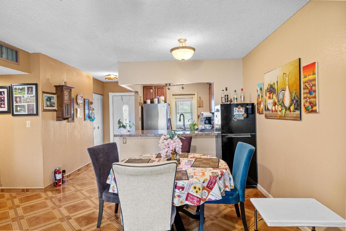 JONQUIL GARDENS - Residential