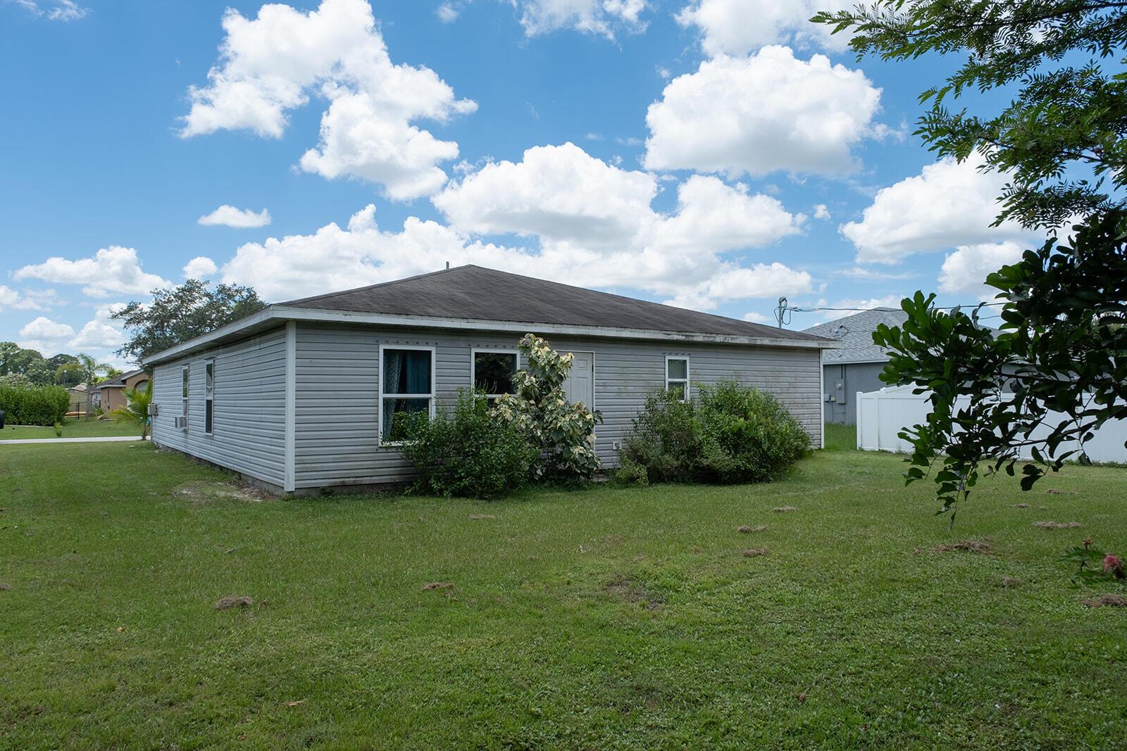 PORT ST LUCIE SECTION 1 - Residential