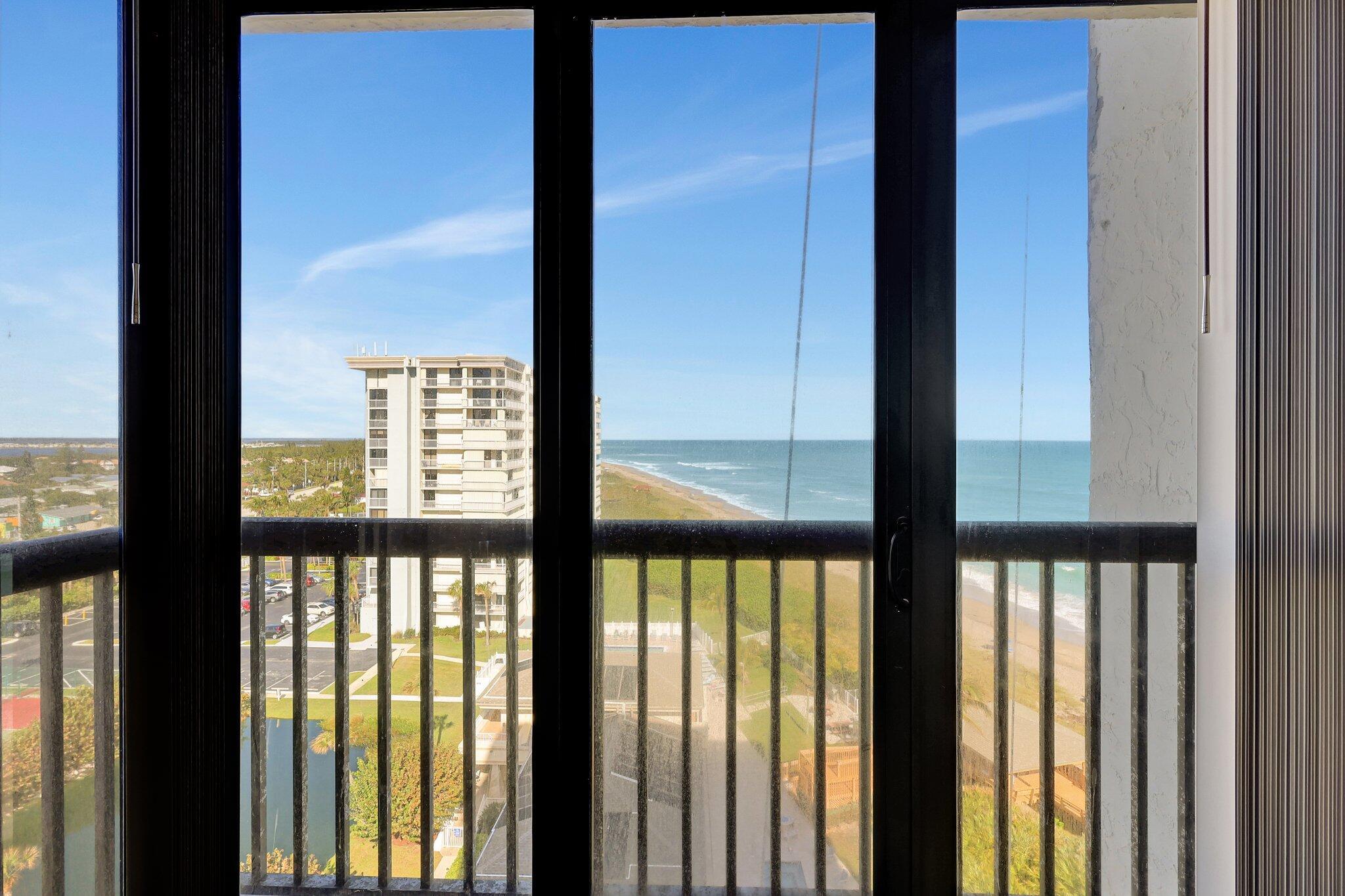 ISLAND CREST CONDOMINIUM - Residential Lease