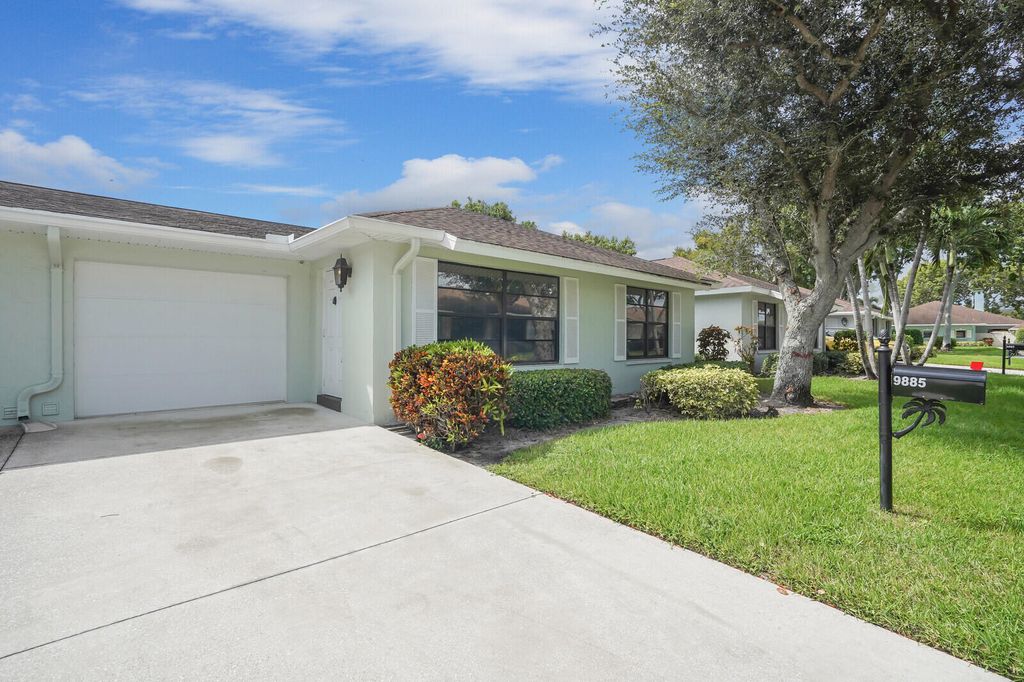 Photo of 9885 Orchid Tree Trail #B, Boynton Beach, FL 33436 (MLS # R11131005)
