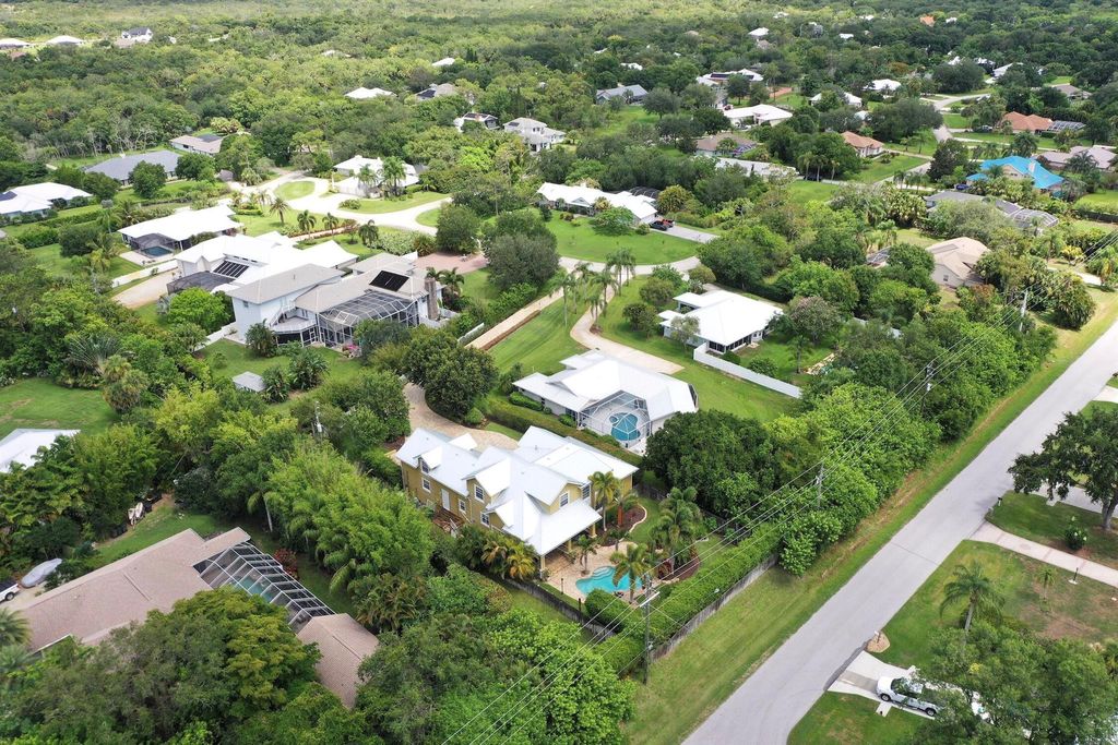 Photo of 580 Cross Creek Circle, Sebastian, FL 32958 (MLS # R10999527)