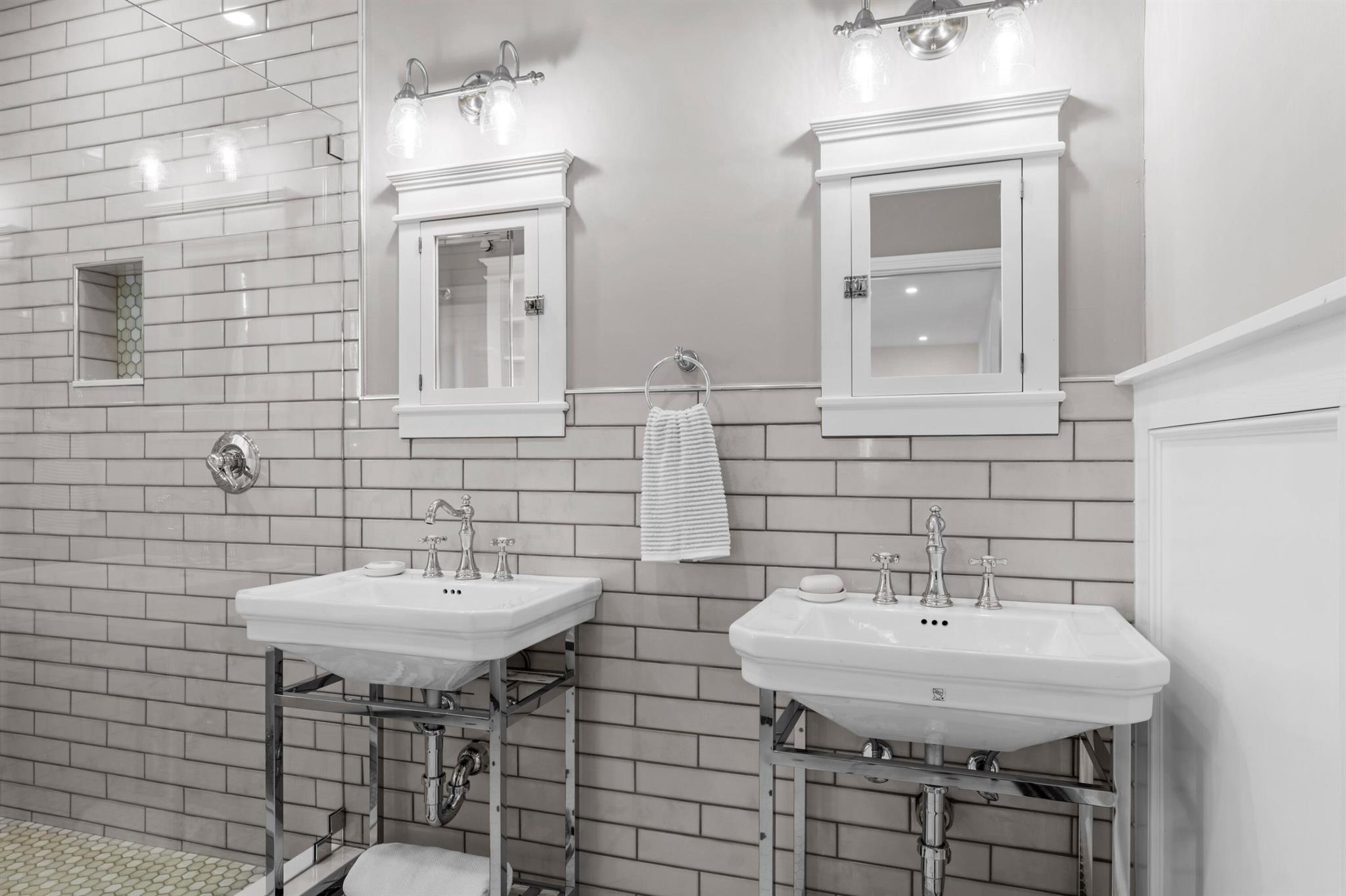 NORTH LAKE WORTH - Residential