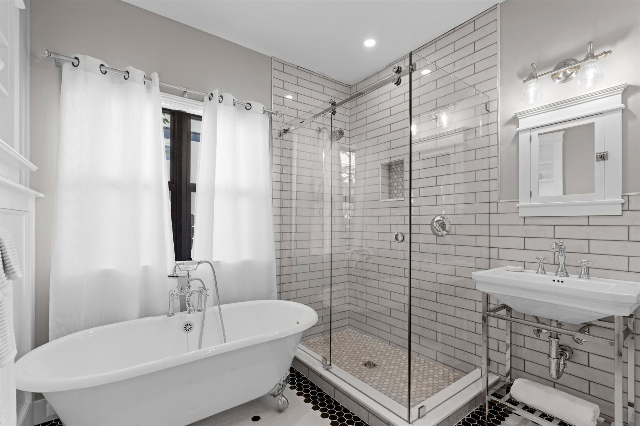 NORTH LAKE WORTH - Residential