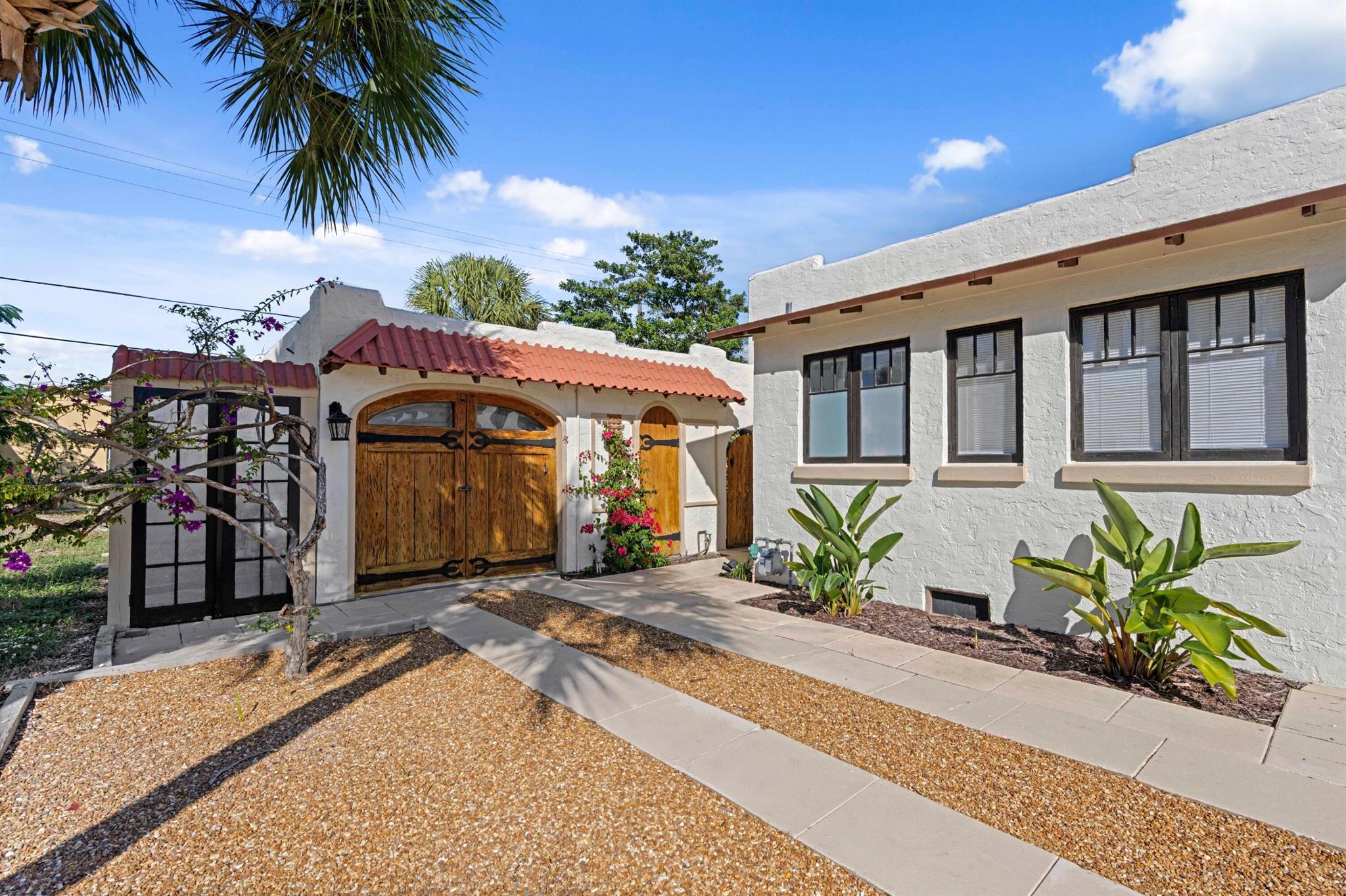 NORTH LAKE WORTH - Residential