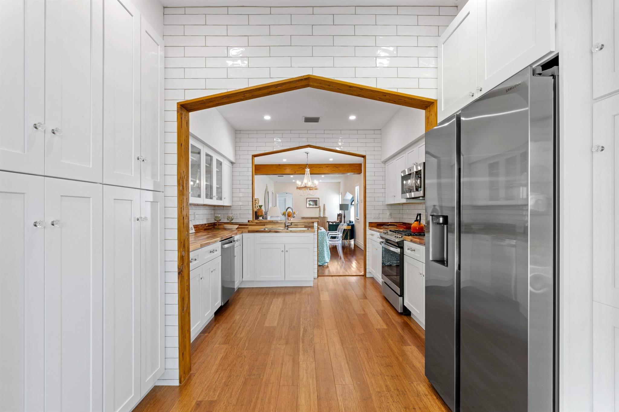 NORTH LAKE WORTH - Residential