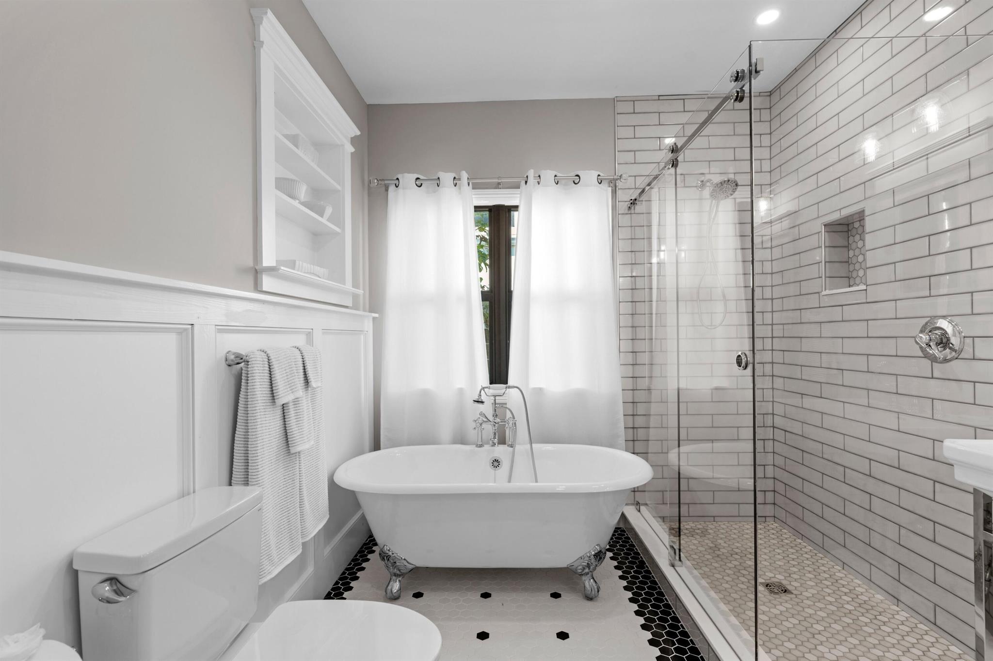 NORTH LAKE WORTH - Residential