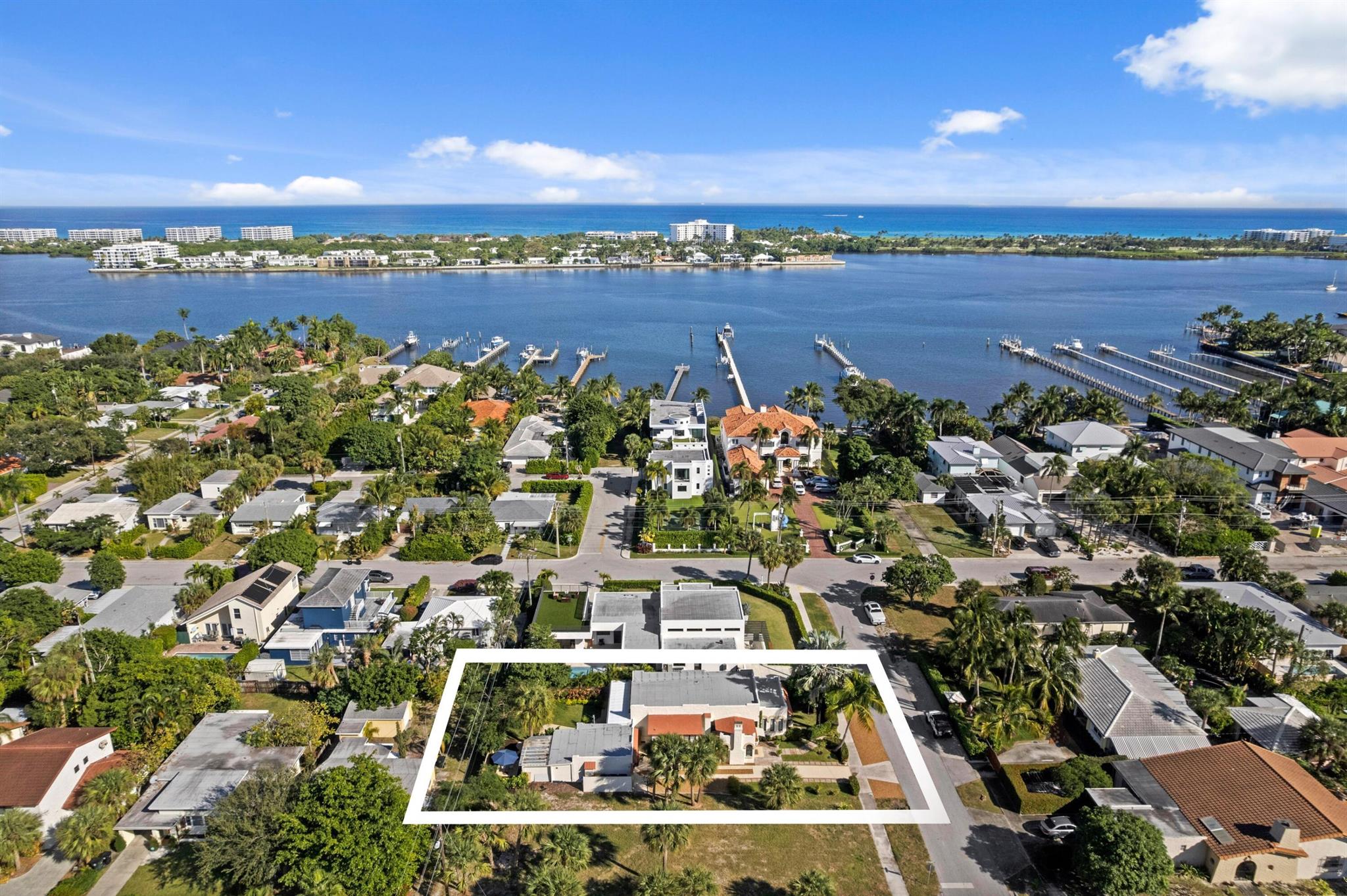 NORTH LAKE WORTH - Residential