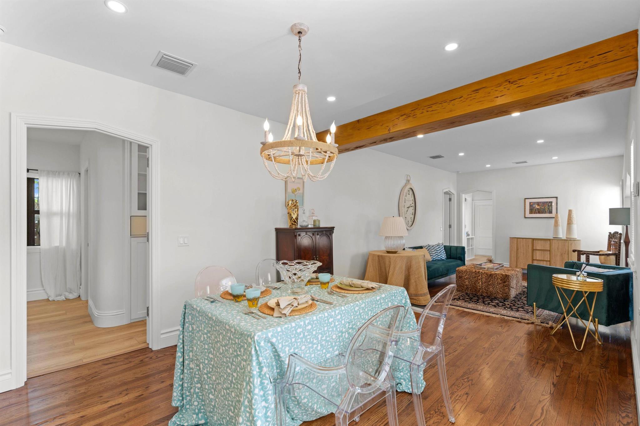 NORTH LAKE WORTH - Residential