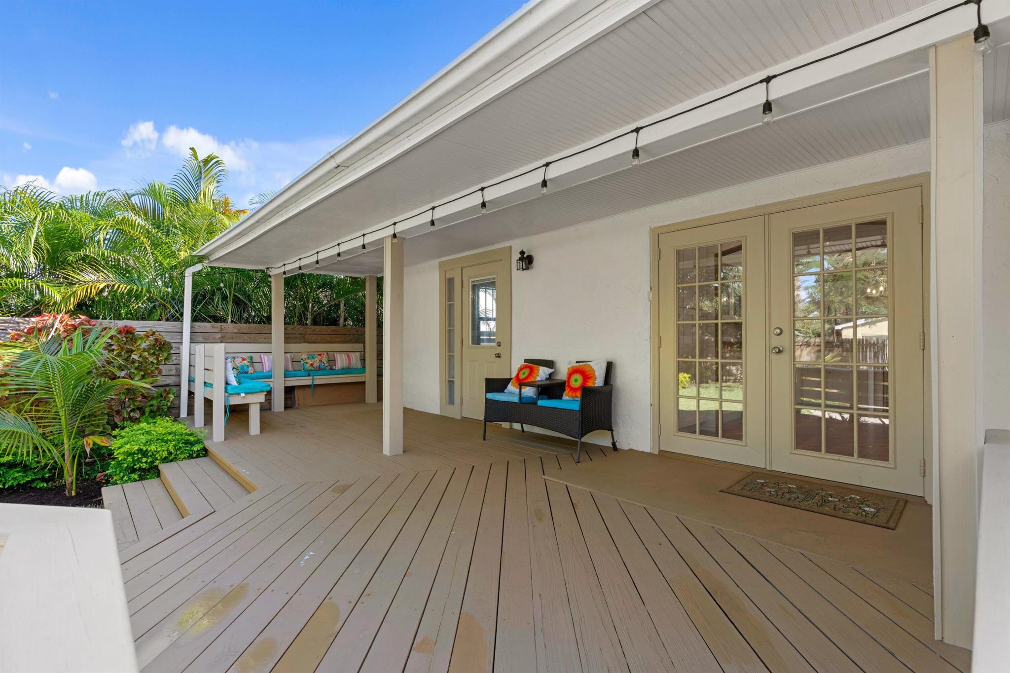 NORTH LAKE WORTH - Residential