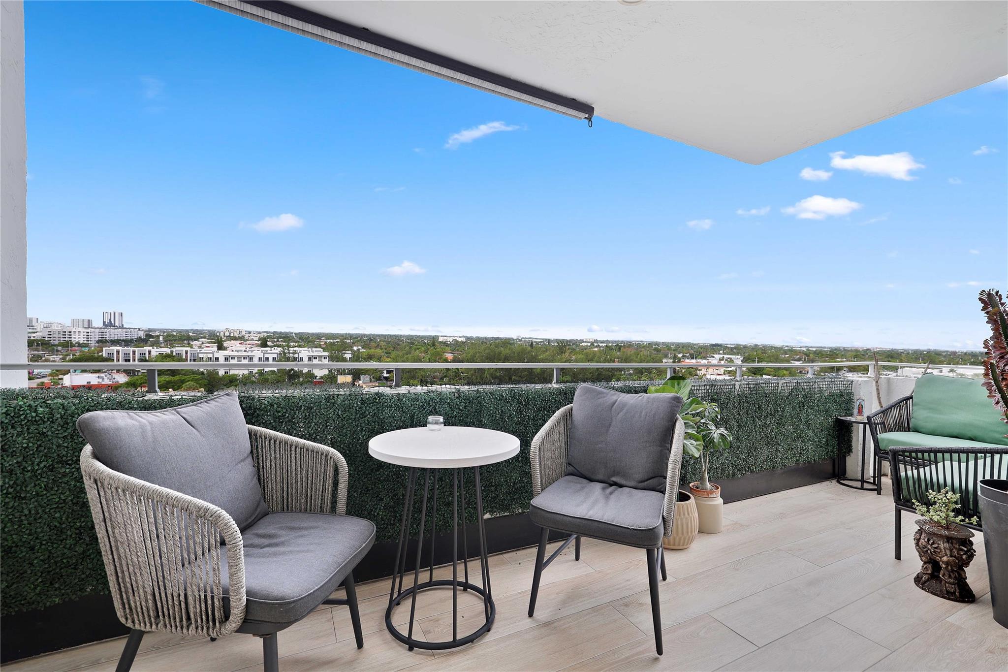 East Point Towers - Residential