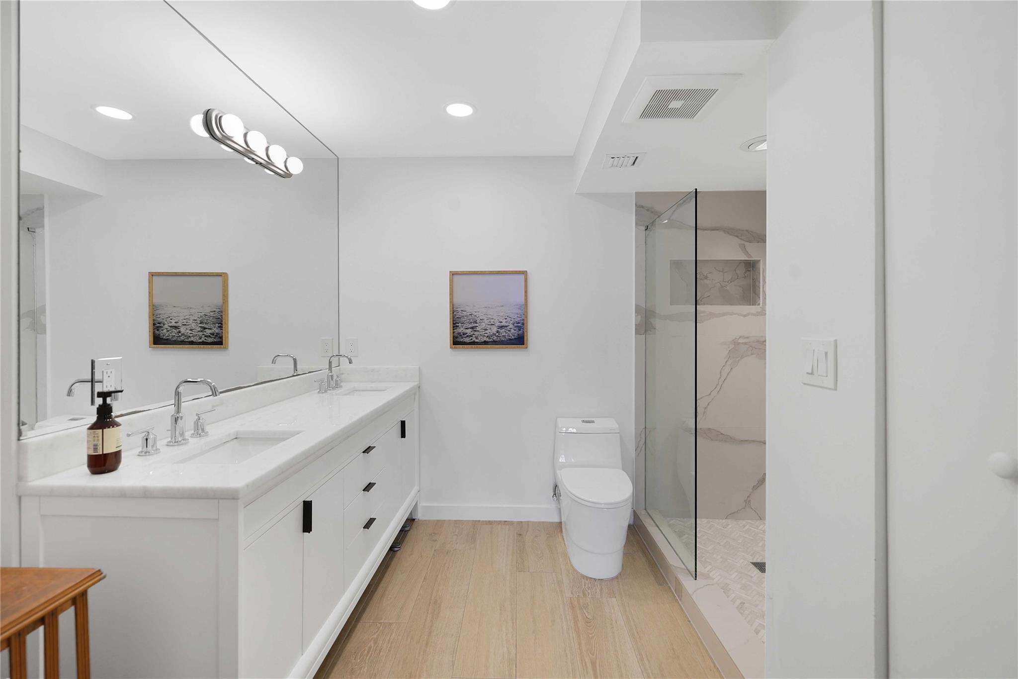 East Point Towers - Residential