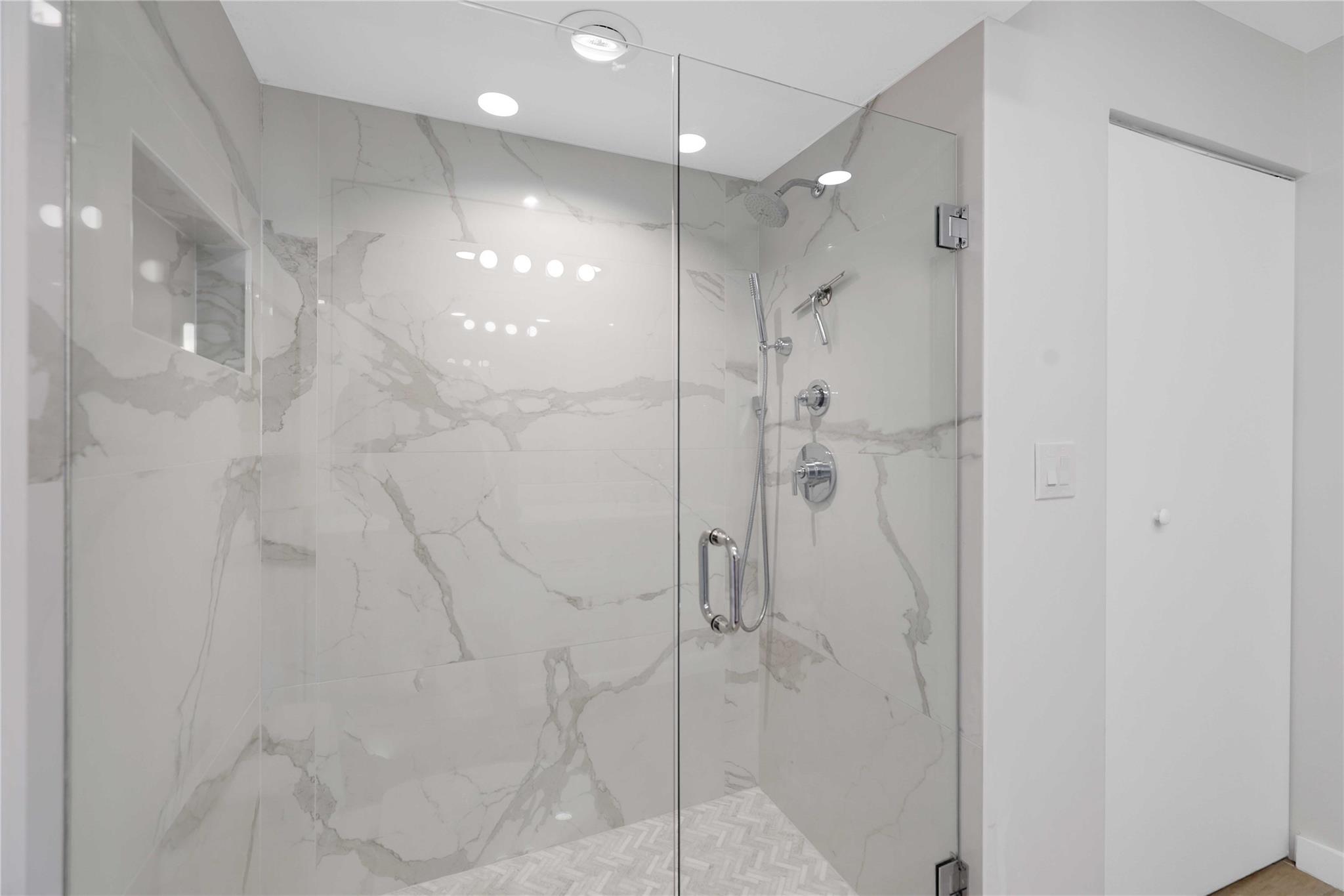 East Point Towers - Residential