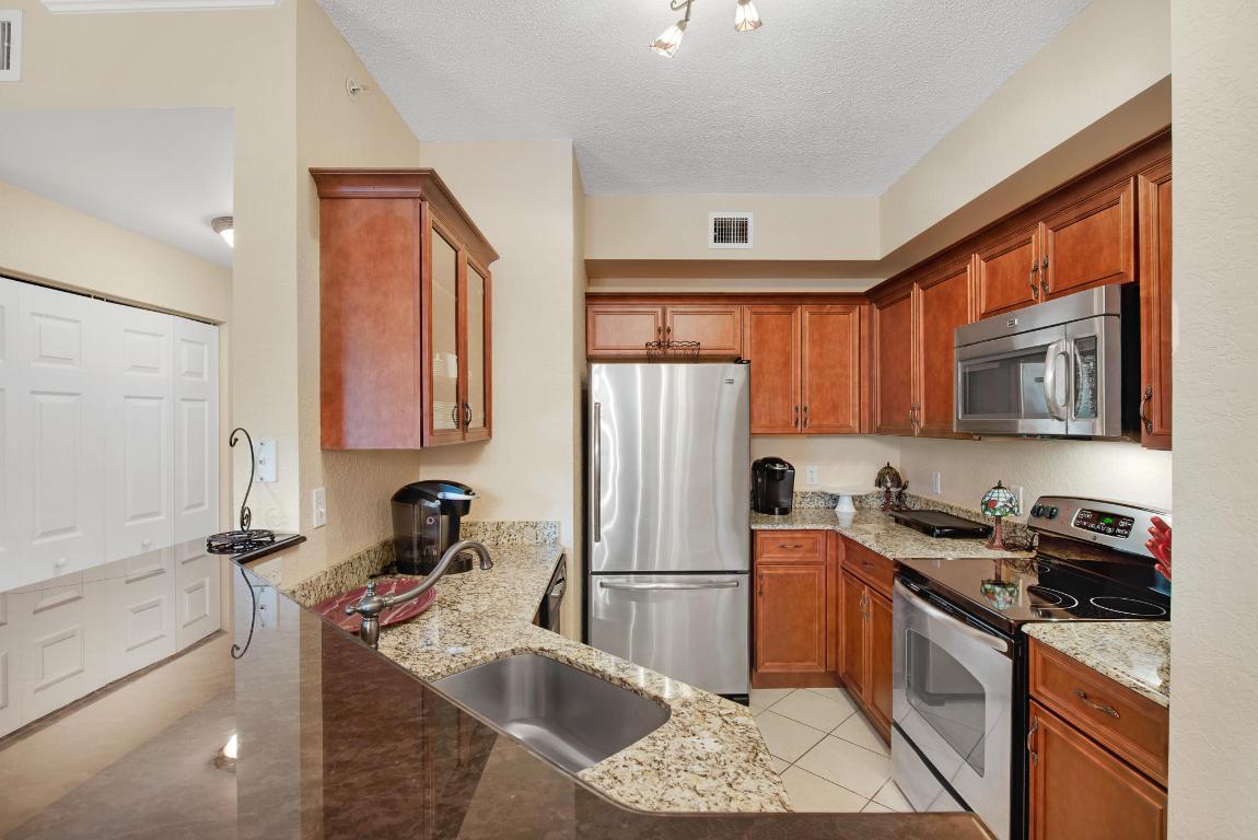 FLAGLER POINTE CONDO - Residential