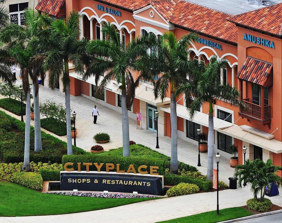 FLAGLER POINTE CONDO - Residential