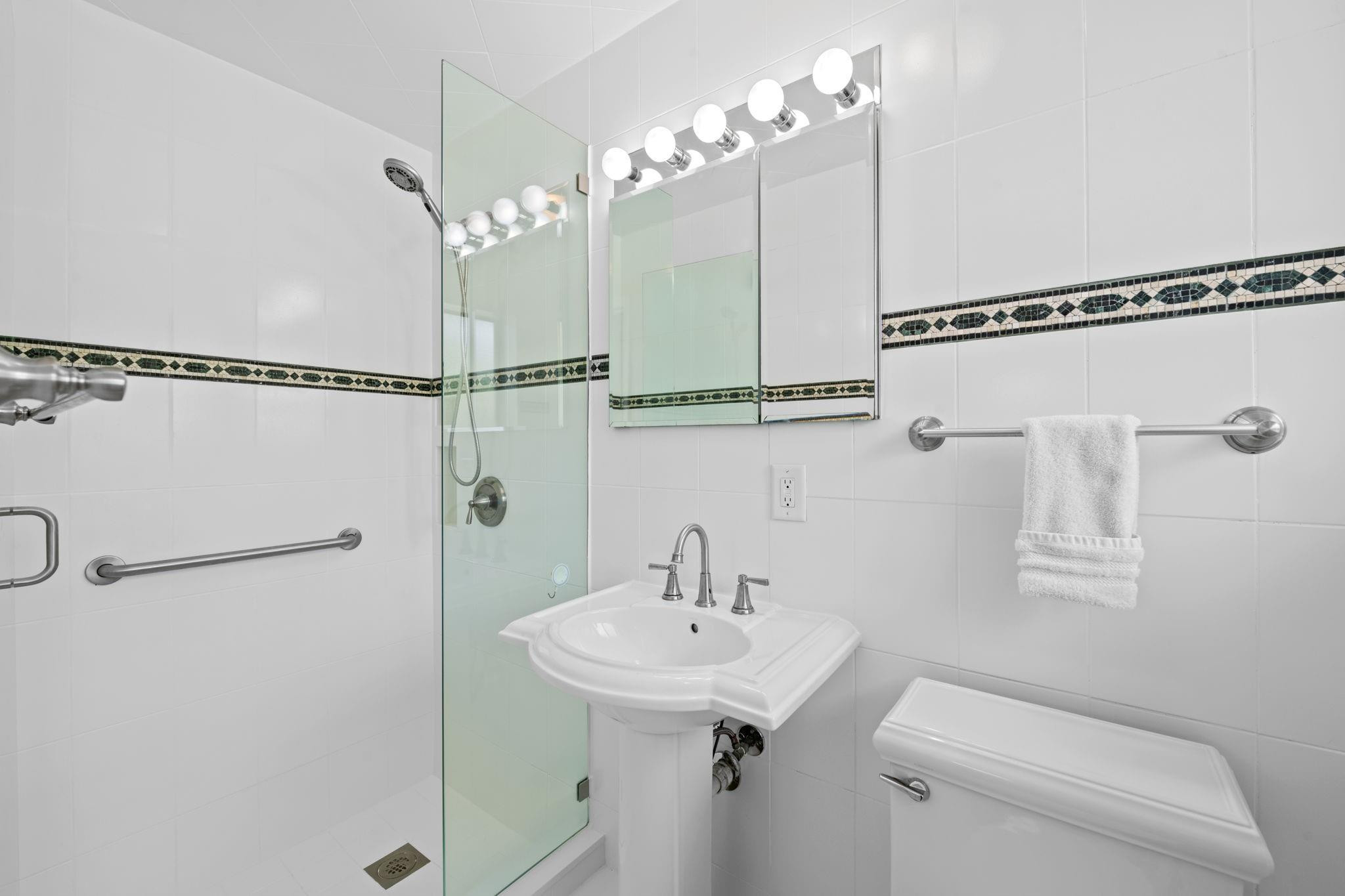 Babco Heights 43-38 B - Residential